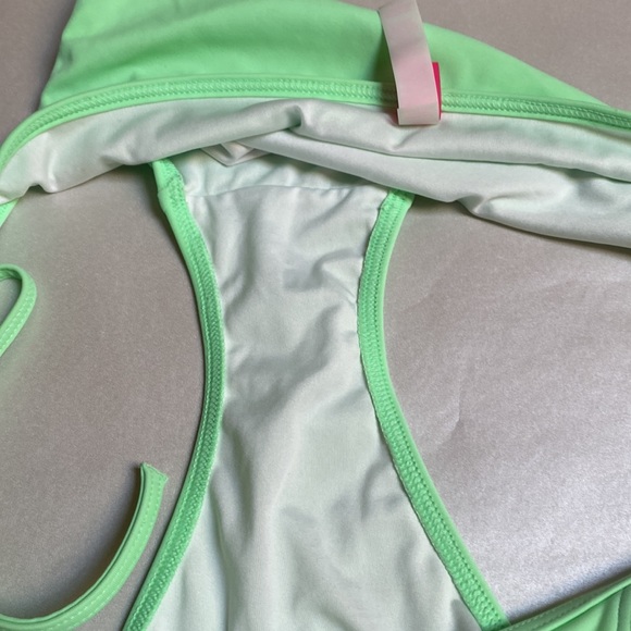 Victoria’s Secret Green Bikini - Picture 4 of 4